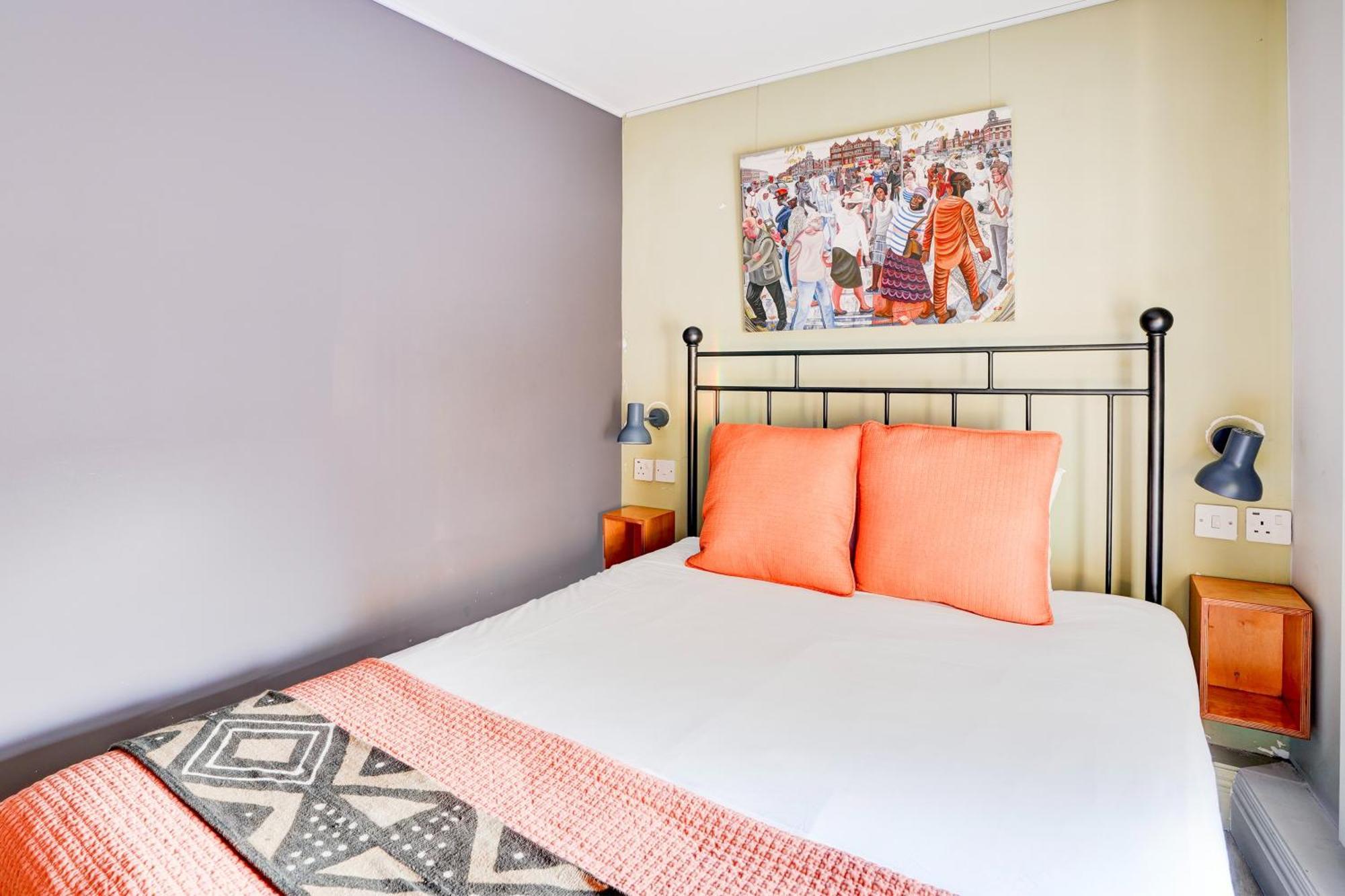 Hotel Dancenter Southwark Near Bridge 3*